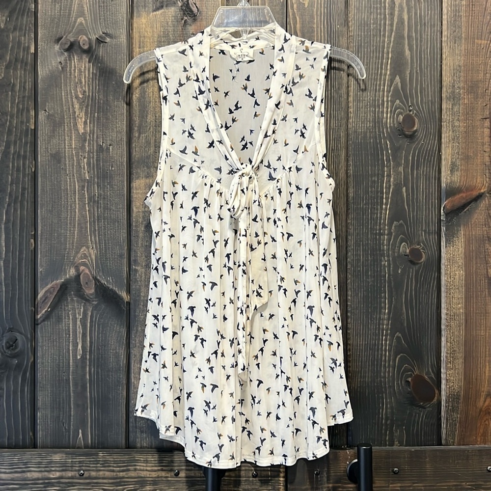 Ember Ivory Bird Print Top M Tie Front Blouse Flowy Semi Sheer Boho‎ Chic Office